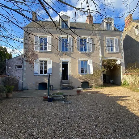 Maison Chaleureuse Avec Grand Jardin A 2h De Paris Bessé-sur-Braye