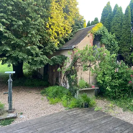 Maison Chaleureuse Avec Grand Jardin A 2h De Paris Bessé-sur-Braye