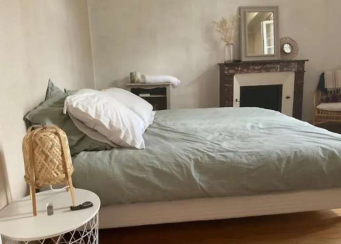 Villa Maison Chaleureuse Avec Grand Jardin A 2h De Paris Bessé-sur-Braye