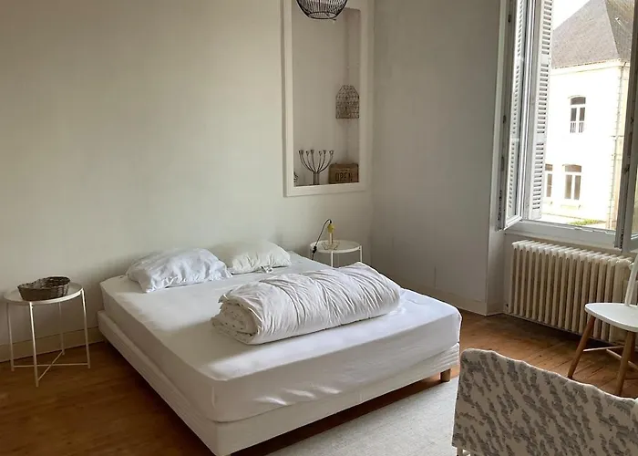 Villa Maison Chaleureuse Avec Grand Jardin A 2h De Paris Bessé-sur-Braye