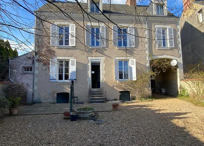 Maison Chaleureuse Avec Grand Jardin A 2h De Paris Bessé-sur-Braye