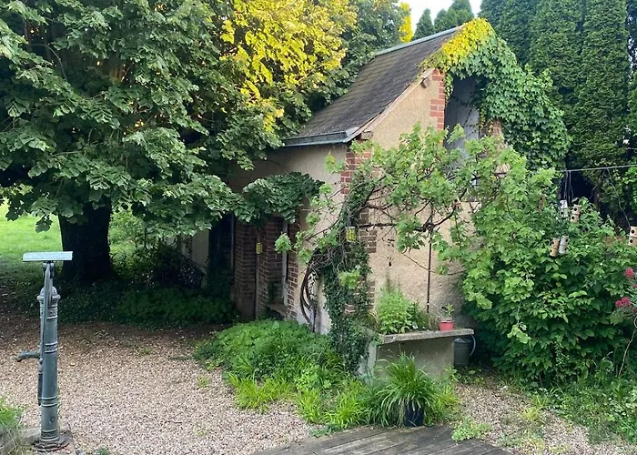 Maison Chaleureuse Avec Grand Jardin A 2h De Paris Bessé-sur-Braye